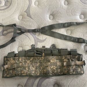 US Army Surplus TAPS Rig with straps - ACU